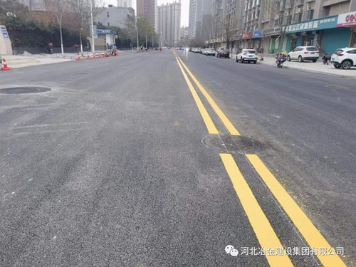 經(jīng)開區(qū)起步區(qū)城市有機更新 為民路改造工程路面鋪設圓滿完成